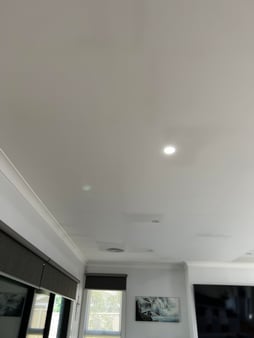 Ceiling with thermal ghosting
